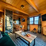 Widokowe Wooden Luxury With Private Jacuzzi Σαλέ