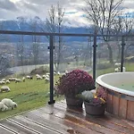 Widokowe Wooden Luxury With Private Jacuzzi Chalet *