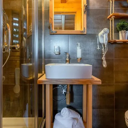 Widokowe Wooden Pod Gubalowka Z Jacuzzi *