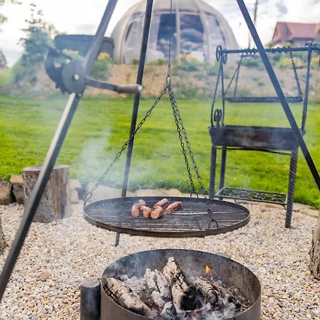 Dağ evi Domki Widokowe Wooden Pod Gubalowka Z Jacuzzi